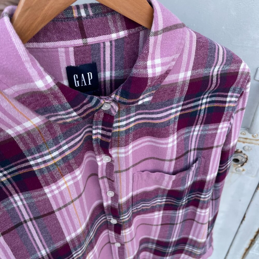 Women's GAP Medium Purple Plaid Long Sleeve Button Down Flannel Shirt - Picture 16 of 16